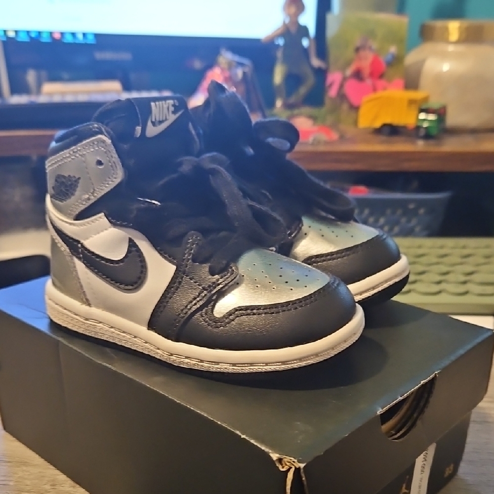 Jordan 1 High OG TD Black And Silver